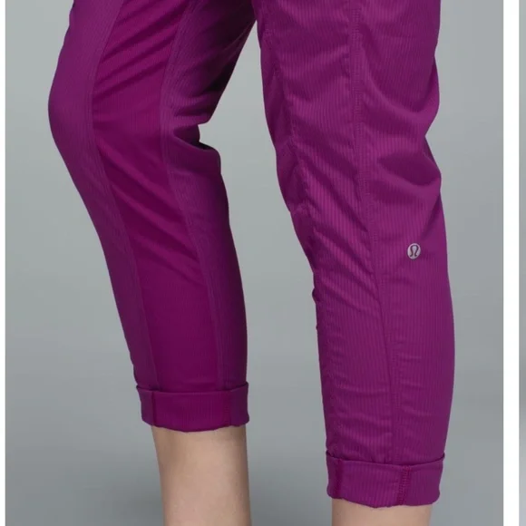 Lululemon Street To Studio Pant II Regal Plum Size 8 - Picture 8 of 13